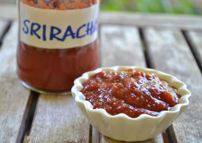 salsa-sriracha