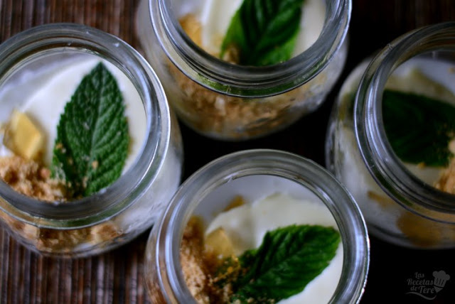 postre2bde2bgelatina2bde2bmojito2bcon2bchocolate2bblanco2b01