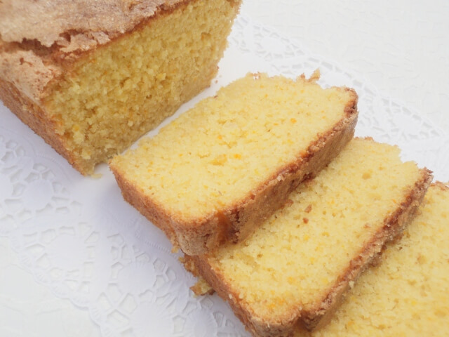 bizcocho-de-yogur-y-naranja